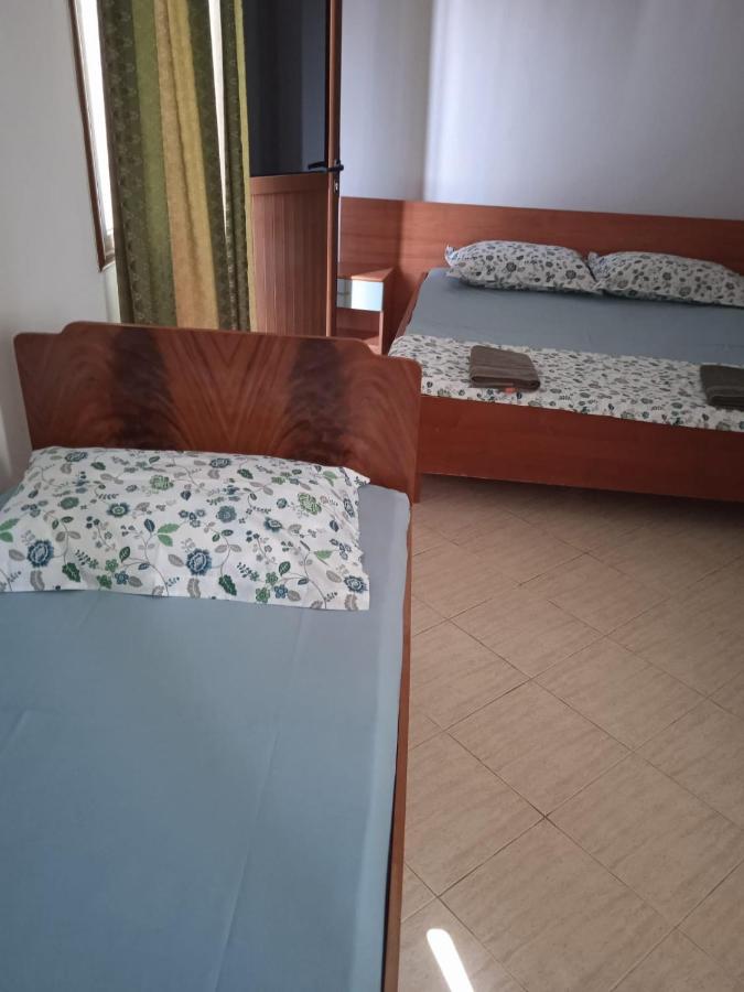 Hotel Moris Durrës Extérieur photo