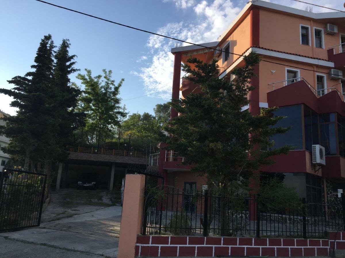 Hotel Moris Durrës Extérieur photo