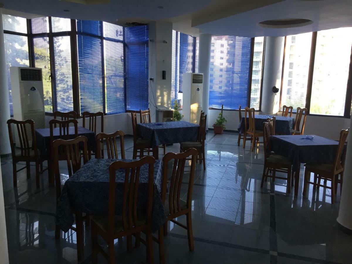 Hotel Moris Durrës Extérieur photo