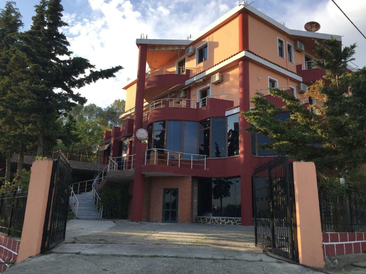 Hotel Moris Durrës Extérieur photo