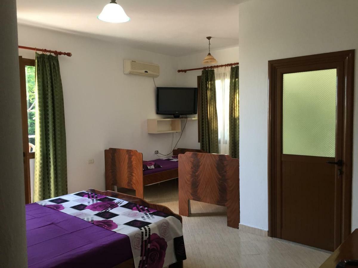 Hotel Moris Durrës Extérieur photo